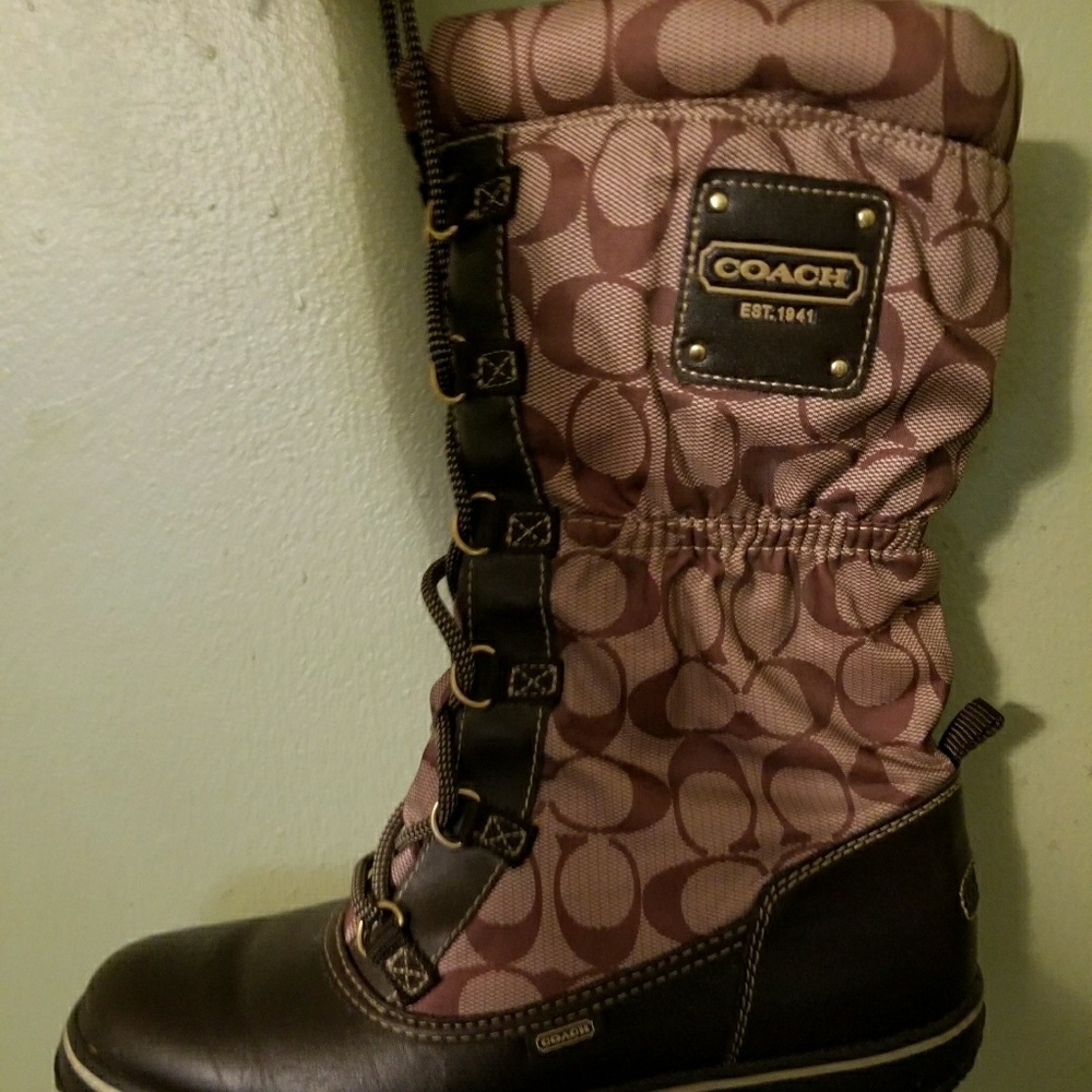 Coach boots